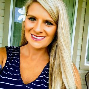 Meet your Posher, Lindsey